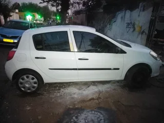 2006 Renault Clio 3 Hatchback For R29000
