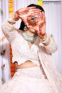 PHOTOGRAPHER-THILUK,NELENGU,HURDEE (PHOTOS &amp; VIDEO) from R3500.Durban