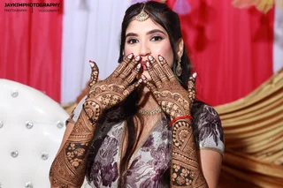 Photographer-mendhi (photos & Video) From R3000.durban