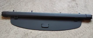 Audi Q7 2015 - 2025 Retractable trunk cover