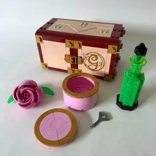 LEGO 75683 Glinda &amp; Elphaba&#39;s Dormitory (Wicked) (8&#43;) (2024)