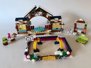LEGO 41322 Snow Resort Ice Rink (Friends) (6-12) (2017)