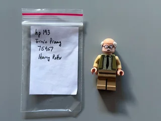 LEGO Harry Potter minifigures plus accessories (sold individually)