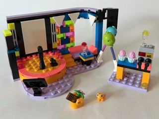 LEGO 42610 Karaoke Music Party (Friends) (6&#43;) (2024)