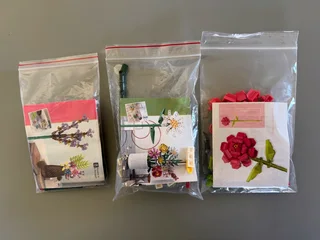 LEGO compatible building blocks: flowers