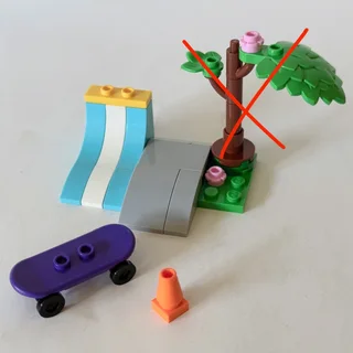 LEGO 42613 Heartlake City Hospital Ambulance (Friends) (6&#43;) (2024)