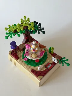LEGO 6384694 Bricktober Fairy Tale Set 4/4 - Alice's Adventure in Wonderland (2021)