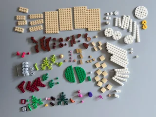 LEGO 6384694 Bricktober Fairy Tale Set 4/4 - Alice&#39;s Adventure in Wonderland (2021)