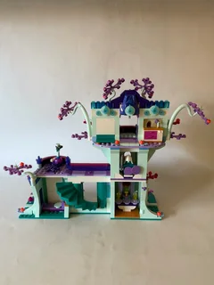 LEGO 43215 The Enchanted Treehouse (Disney) (7&#43;) (2023)