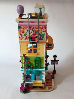 LEGO 41748 Heartlake City Community Center (Friends) (9&#43;) (2023)