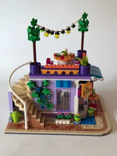 LEGO 41747 Heartlake City Community Kitchen (Friends) (8&#43;) (2023)