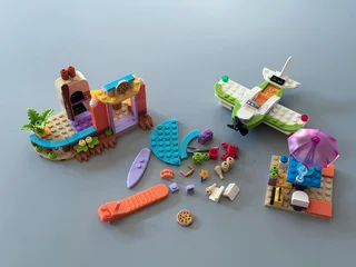 LEGO 42672 Creative Beach and Travel Suitcase (Friends) (5&#43;) (2025)