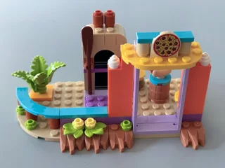 LEGO 42672 Creative Beach and Travel Suitcase (Friends) (5&#43;) (2025)