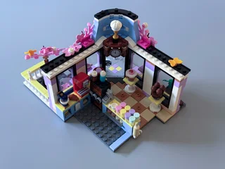 LEGO 42618 Heartlake City Café (Friends) (6&#43;) (2024)
