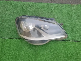Polo right Headlight