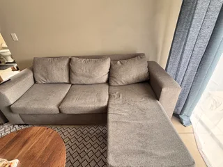 Couch - Ad posted by Thokozani Khumalo