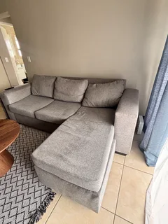 Couch - Ad posted by Thokozani Khumalo