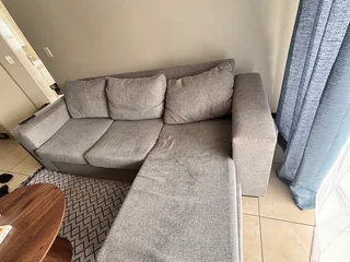 Couch - Ad posted by Thokozani Khumalo