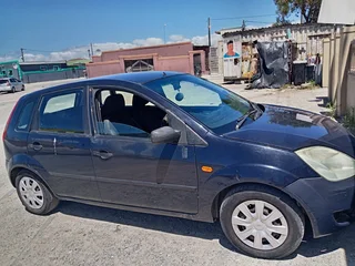 2005 Ford Fiesta Hatchback