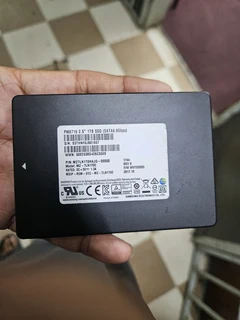 1TB SSD (1000gb) Samsung original 11pro installed 6gb/second speed collect in Durban town