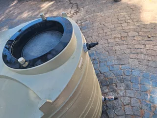 1000 Litre Tank for sale