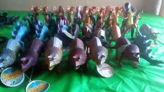 Toy  Dinosaurs
