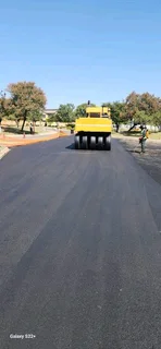 Tar driveways, parking&#39;s, Roads, resurfacing and more