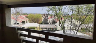 MAGIC! 2 bed 2 bath 1st flr apt in EDENGLEN THE GLEN Call me Al but Call me ALAADDIN &amp; SURAIYA