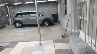 AIRY, FURNISHED &amp;SECURE ROOM AVAIL!!