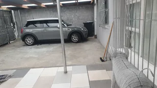 SPACIOUS,  AIRY ROOM AVAIL !!