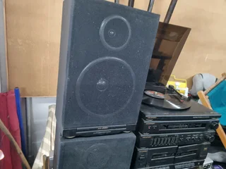 Blaupunkt old turntable and radio with 2 speakers