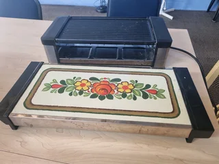Griller and small hot tray