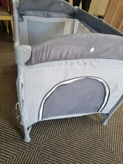 Old kids camping cot need tlc