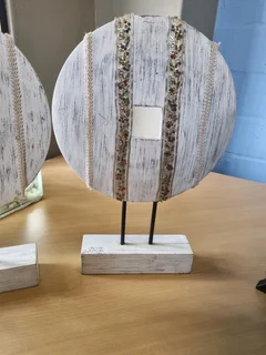 Retro stands size 46cm long