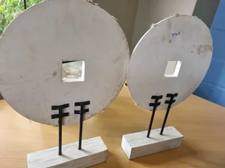 Retro stands size 46cm long