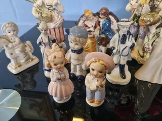 Mix porcelain figurine