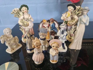 Mix porcelain figurine