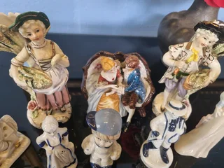 Mix porcelain figurine
