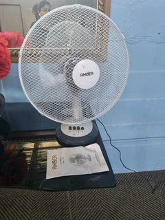 Amber table fan