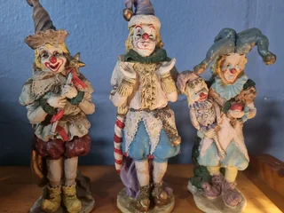 Ceramic clowns and stuff