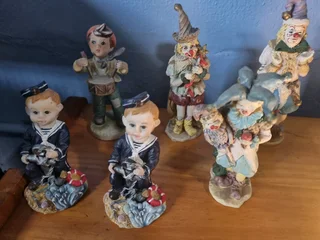 Ceramic clowns and stuff
