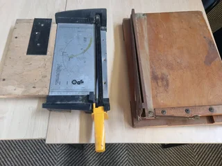 Guillotine cutters each R100