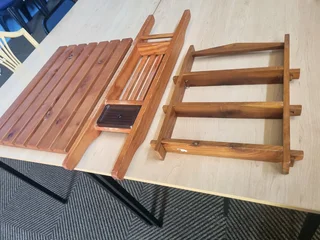 Wooden bath caddy, mat and stuff