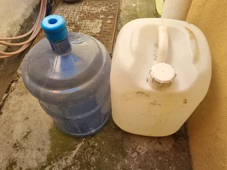 Water container