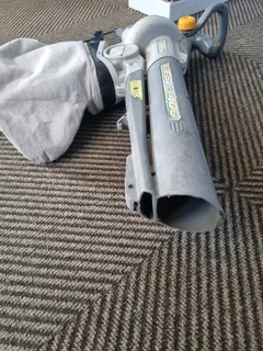 Ryobi garden blower selling as a parts