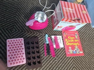 Safeway chocolate fondue set with recpie book