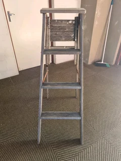 Wooden step ladder
