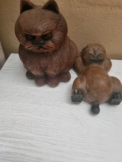 Wooden cat ornaments