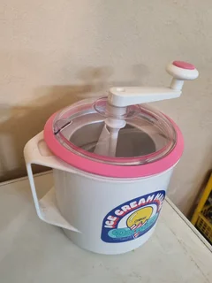 Donvier ice cream hand maker