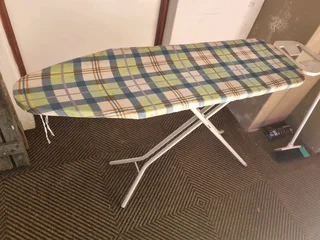 Metal ironing board